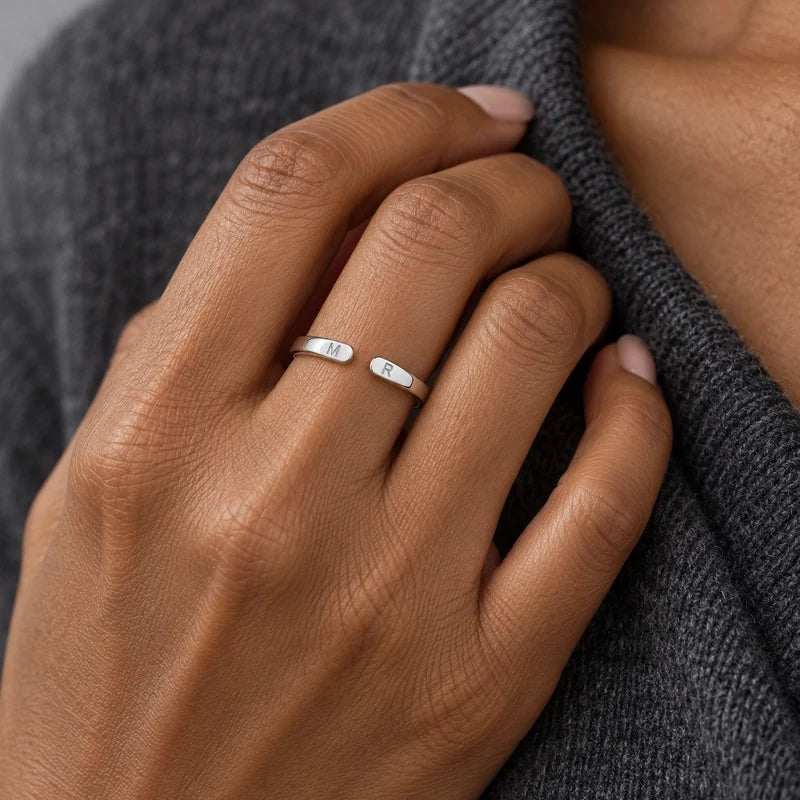 Nora ring met twee initialen – foto 6